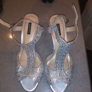 Alex Marie Silver studded heels size 7.5 like new